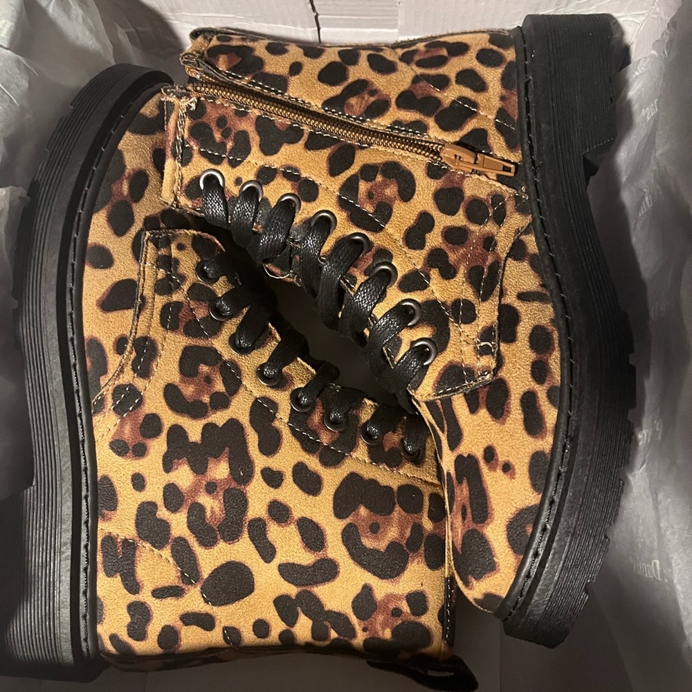Leopard Zip Up Booties